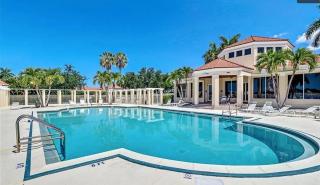 Villa Amalfi -Golf Clubs -Deluxe Sleep-Smart TVs-2 Pools-Pets-Beach-WiFi - 9