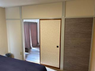 Two devided rooms with two large beds close to Nipponbashi - Osaka - 4