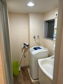 Two devided rooms with two large beds close to Nipponbashi - Osaka - 6