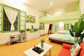 Daisy's Home - 2