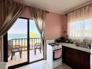 Apartamento con vista al mar en Limon en casa Flamingo - Puerto Limón - 3