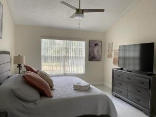 Grand Luxury 3BR Penthouse near Disney Parks - Kissimmee - 3