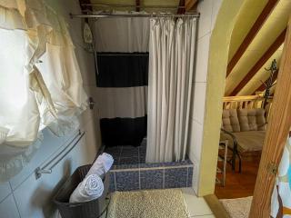 Romantic Attic - Castries - 7