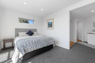 Waitorupai Retreat 1 - Sandy Bay Holiday Home - Whangarei - 1