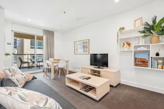 Belle Escapes - Beachside Apartment in Glenelg - Glenelg - 9