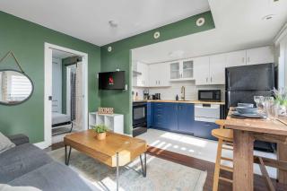 1BD in Liberty Village beside Lake - 7