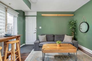 1BD in Liberty Village beside Lake - 6