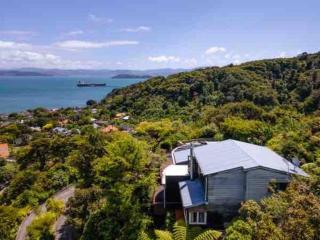 Sea views from holiday home - Lower Hutt - 4
