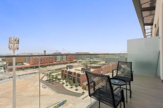 Silkhaus Modern 1BDR in Oasis Near Masdar City Park - Yas Island - 9