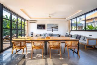 Brand New 5 Br Villa Enclosed Living Room Canggu - Canggu - 4