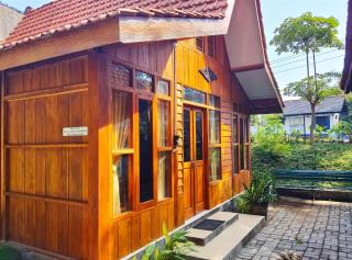 Kajengan Villa Jogja - 8