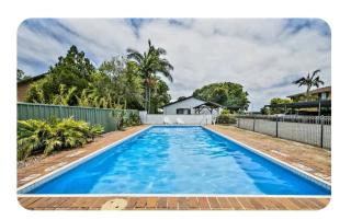 La Sirena Pool and barbie, private boat ramp, WiFi, two bedrooms, 3 beds - Iluka - 7