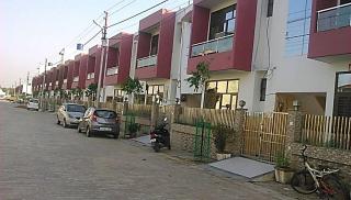 Shri Achyutam Villa - Offering Best Value in Vrindavan - Vrindāvan - 0
