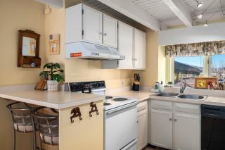 Hillsider 7 townhouse - 1