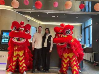 base-Beijing Sanlitun Serviced Apartment-Close to Forbidden City, Tian'anmen Square &Bike rental &Subway Line 2&3&17 &Free coffee &Washing machine, Kitchen &English speaking &High speed free WiFi &Robot - 1