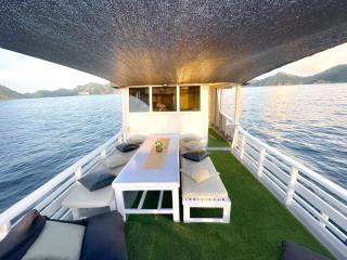 KLM Senayla - Labuan Bajo - 5