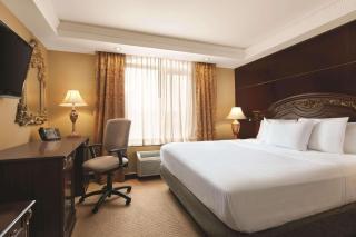 Radisson Hotel Toronto Airport West - Mississauga - 1