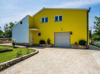 Tranquil Oasis Holiday Home Primorski Dolac with Pool - Primorski Dolac - 9