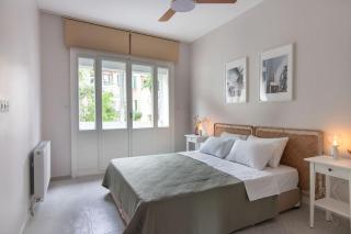2BR Flat W Modern Touches - Adalar - 9
