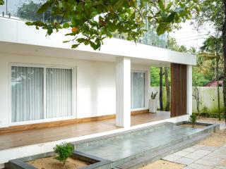 Ocean Whisper- psst! hidden gem - - 5