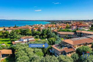 DesenzanoLoft Official Partner MARRIOTT Homes & Villas - Gardastar La stella del Lago - Desenzano del Garda - 9