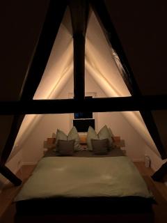 Schöne neue DG Wohnung mit sonniger Dachterrasse und fantastischem Ausblick - Naumburg - 8