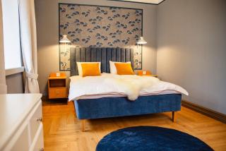 Livonia Central Apartments - 4