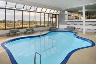 Delta Hotels by Marriott Edmonton South Conference Centre - 7
