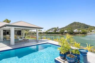 Lakeside Luxury, stroll to beach & restaurants- Pets Welcome - 9