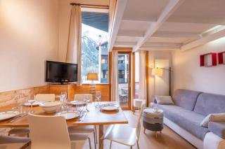 Ancolie - Apartment Free parking close to ski lift - By Cozee Rentals - Chamonix - 0