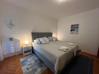 Accomodation Mirjana Rooms - 8