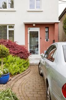 Clontarf Dublin 3 - 0