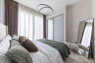 Elegant 2BR Luxury Furnished in Marina Gate 2 - Dubai - 1