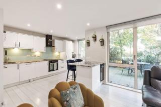 Luxury Home In London - Brentford - 6