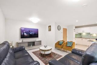 Luxury Home In London - Brentford - 2