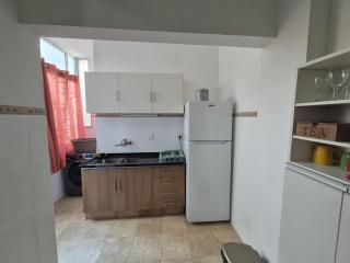 Habitación con balcón y baño privado en Centro de Montevideo - Montevideo - 3
