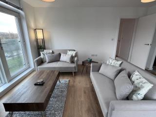 Stylish Newly Decorated 2 Bed - Glasgow - 9