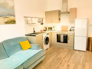 Lovely Annexe by the Beach, in Central Worthing. - 0