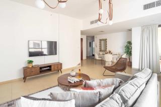 Frank Porter - Bahar 1 - Dubai - 6