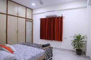 Royal Residency 3BHK, Near Rameshwaram cafe, HiTech City - Hyderabad - 7