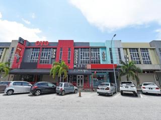Capital O 90556 Hotel Cherita Rooms - Kuantan - 9