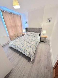 Entire 3bedroom home can sleep 5 - 7