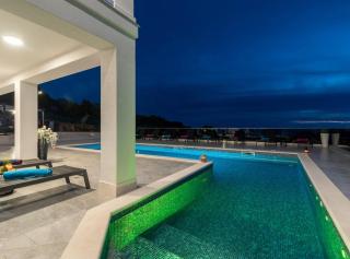Luminous Infinity Villa with Pool and Gym - Rogoznica - 5