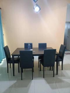 OYO HOME 90769 Flo Inn Homestay Bsi - Kampong Parit - 5
