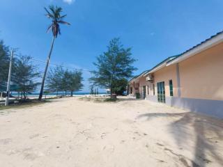 OYO 90799 Sharhan Residence - 1