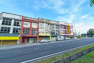 OYO 90892 L&E Hotel - Seremban - 1