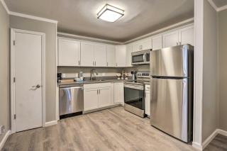 Less Than 1 Mi to Beach Hilton Head Condo with Pool Access! - 2