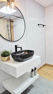 Luxury Yakout 1BR Apartment - Ra’s al-Chaima - 7