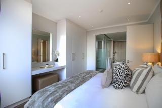 Modern Luxury furnished apartments in Sandton - Two bed Executive, Two bed Deluxe and Three Bed Executive with Balconies - Johannesburg - 1
