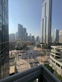 Layali - Downtown Dubai Retreat with Stunning Burj Khalifa & Fountain with city view - Dubai - 9